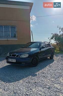 Седан Daewoo Lanos 2002 в Львове