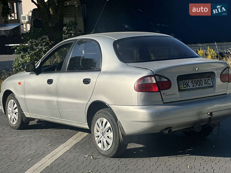 Седан Daewoo Lanos 2006 в Ровно