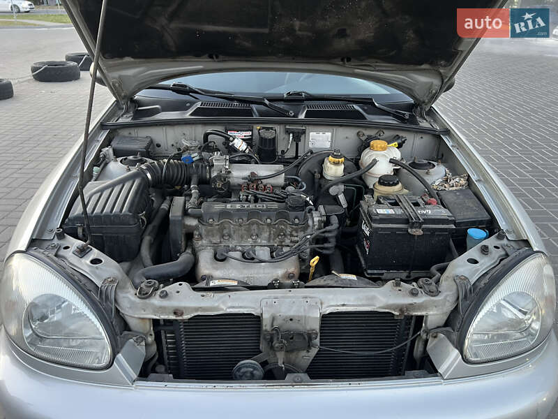 Седан Daewoo Lanos 2003 в Києві