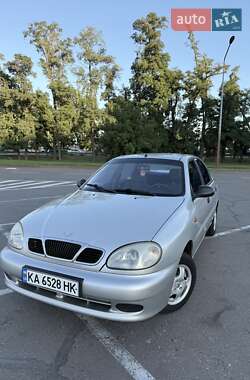 Седан Daewoo Lanos 2003 в Киеве