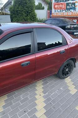 Седан Daewoo Lanos 2004 в 