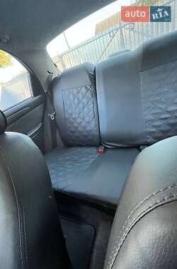 Седан Daewoo Lanos 2011 в 