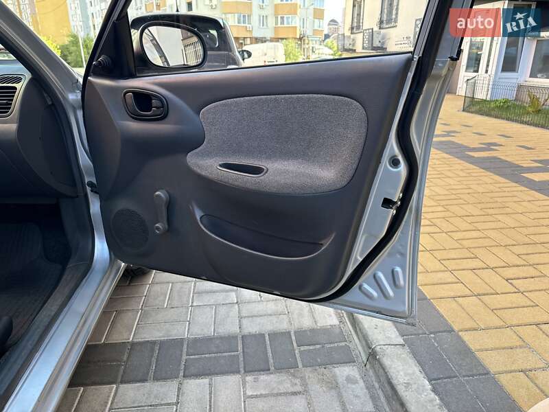 Седан Daewoo Lanos 2008 в Києві