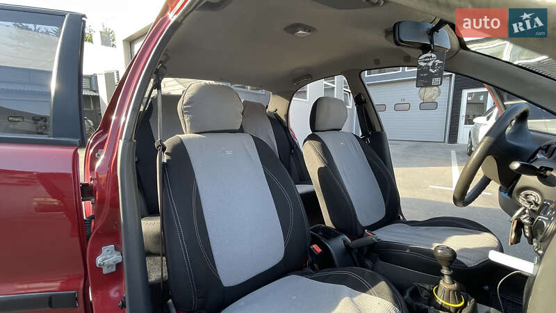 Седан Daewoo Lanos 2008 в Черновцах