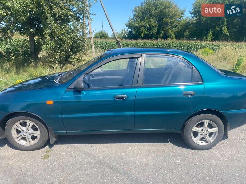 Седан Daewoo Lanos 2006 в Березане