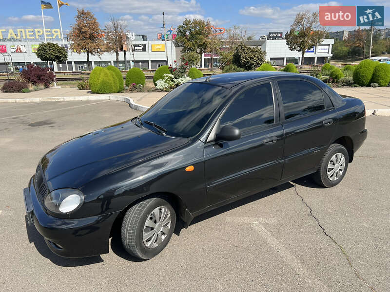 Седан Daewoo Lanos 2009 в Кривом Роге