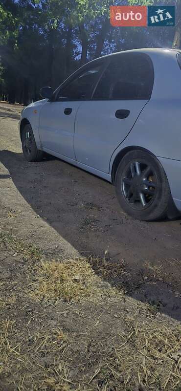 Седан Daewoo Lanos 2005 в Кривом Роге