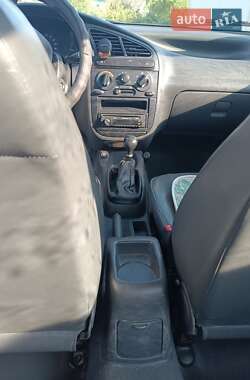 Седан Daewoo Lanos 1998 в 