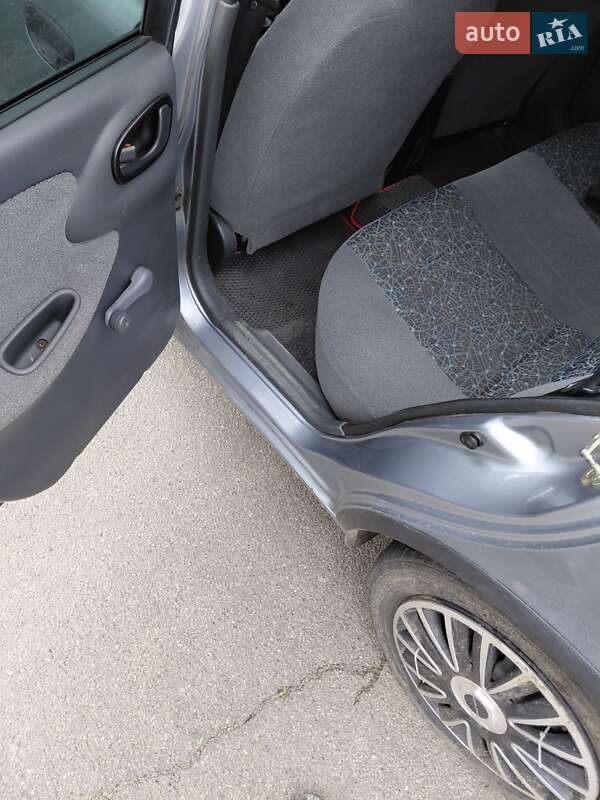 Седан Daewoo Lanos 2006 в Малине