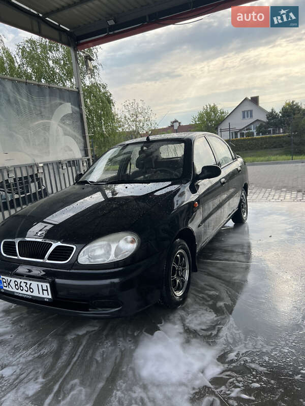 Седан Daewoo Lanos 2008 в Рівному