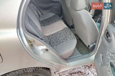 Седан Daewoo Lanos 2003 в 