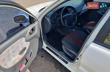 Седан Daewoo Lanos 2001 в 