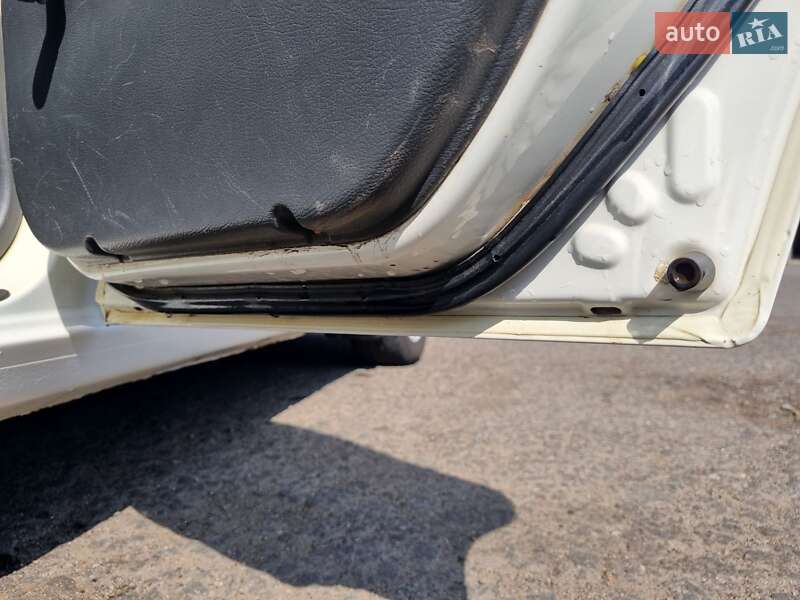 Седан Daewoo Lanos 2001 в Краматорську