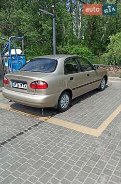 Седан Daewoo Lanos 2004 в Дніпрі