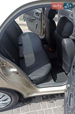 Седан Daewoo Lanos 2004 в 