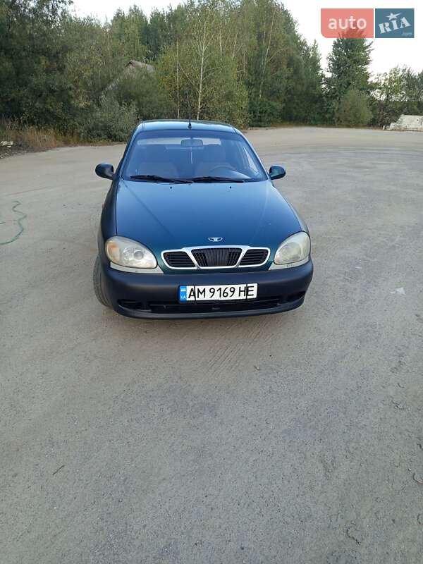 Седан Daewoo Lanos 2004 в Житомире