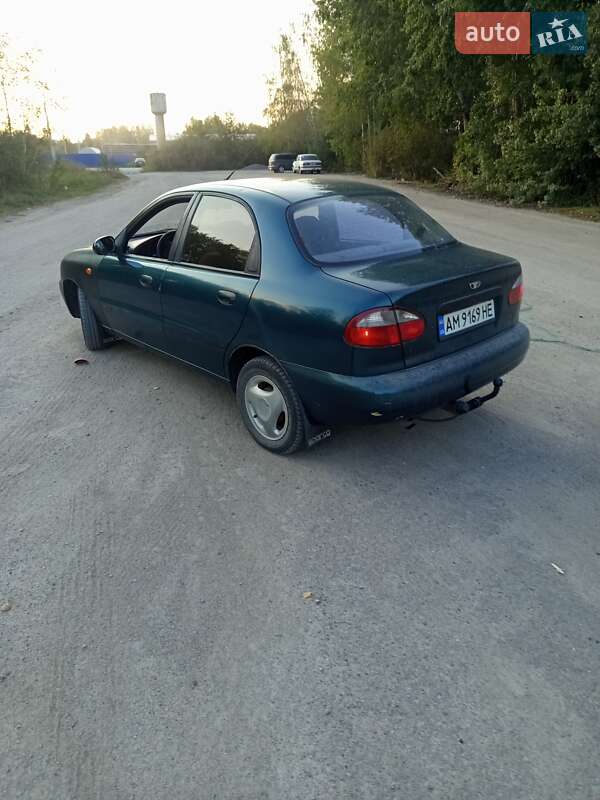 Седан Daewoo Lanos 2004 в Житомире