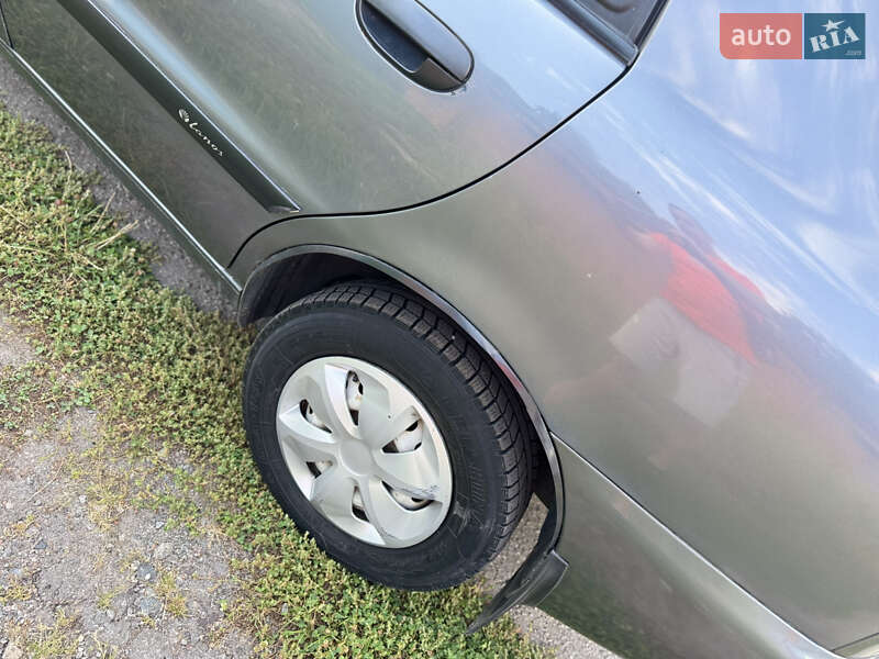 Седан Daewoo Lanos 2009 в Лубнах