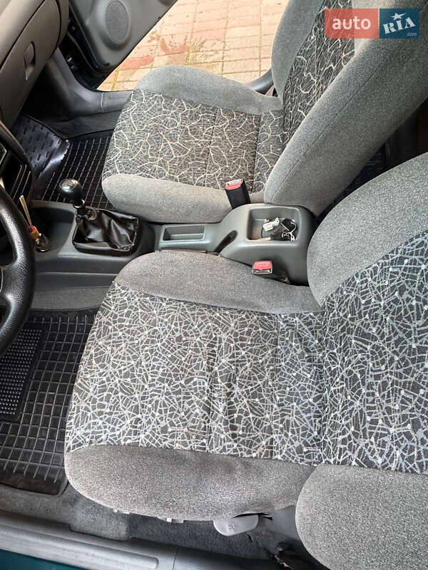 Седан Daewoo Lanos 2006 в Львове