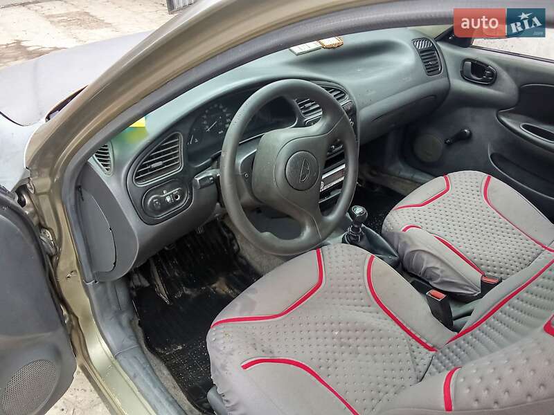 Седан Daewoo Lanos 2005 в Львові