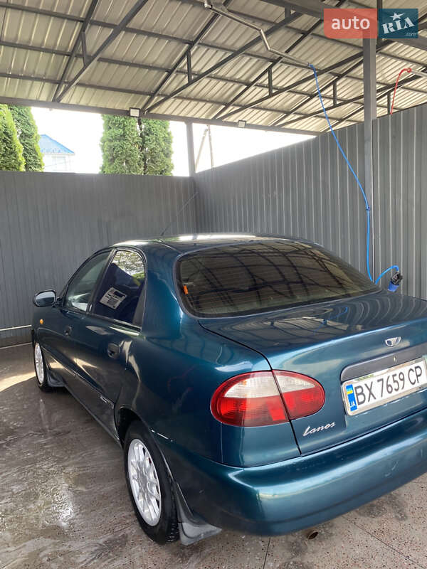 Седан Daewoo Lanos 2004 в Дунаївцях