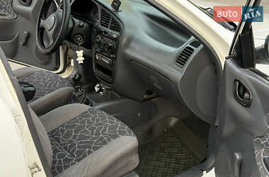 Седан Daewoo Lanos 2002 в 