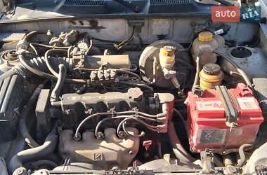 Седан Daewoo Lanos 1998 в 