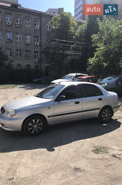 Седан Daewoo Lanos 2004 в Дніпрі