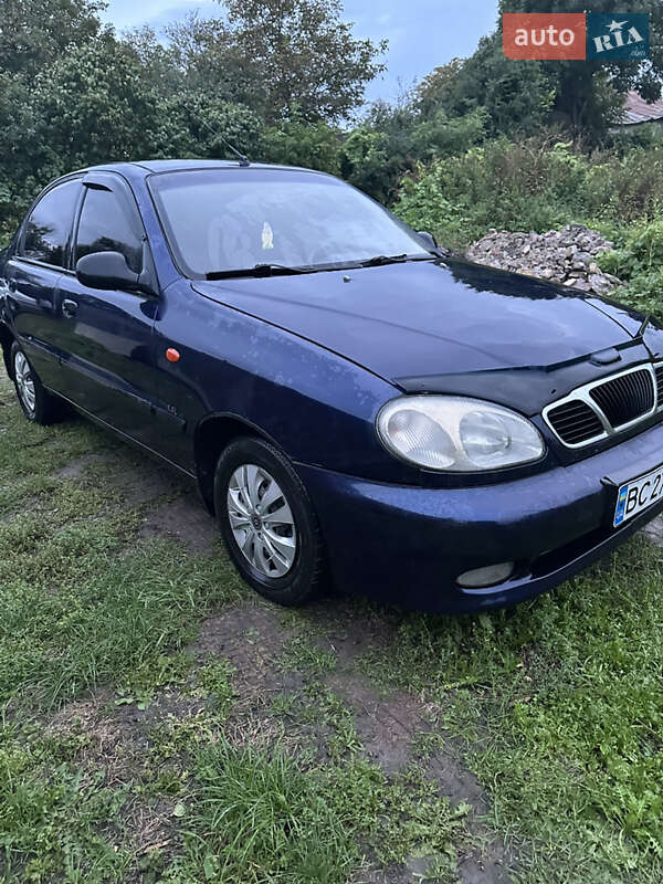 Седан Daewoo Lanos 2003 в Львове