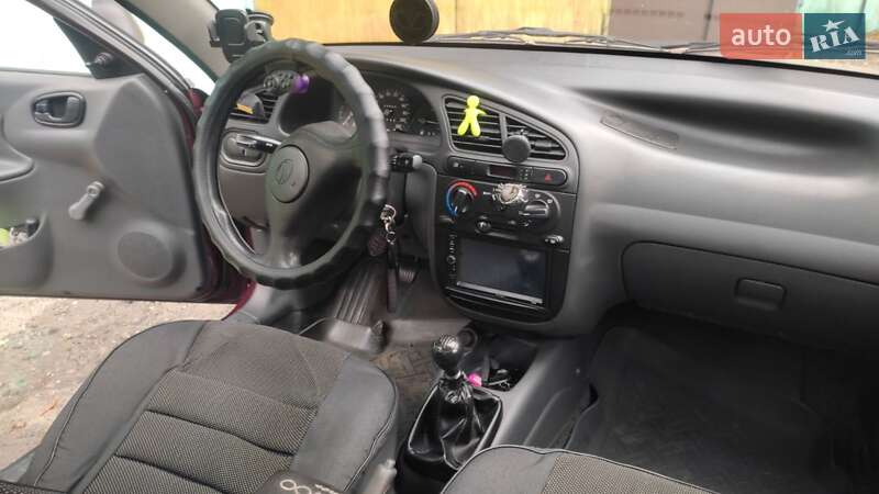Седан Daewoo Lanos 2010 в Киеве