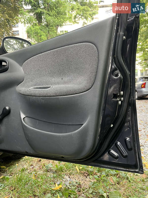 Седан Daewoo Lanos 2006 в Житомирі