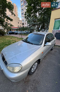 Седан Daewoo Lanos 2002 в Києві