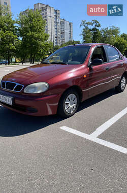 Седан Daewoo Lanos 2005 в  Седан Daewoo Lanos 2005 в