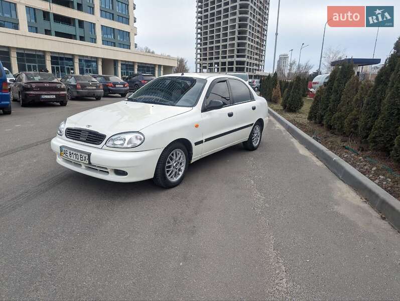 Седан Daewoo Lanos 2003 в Днепре