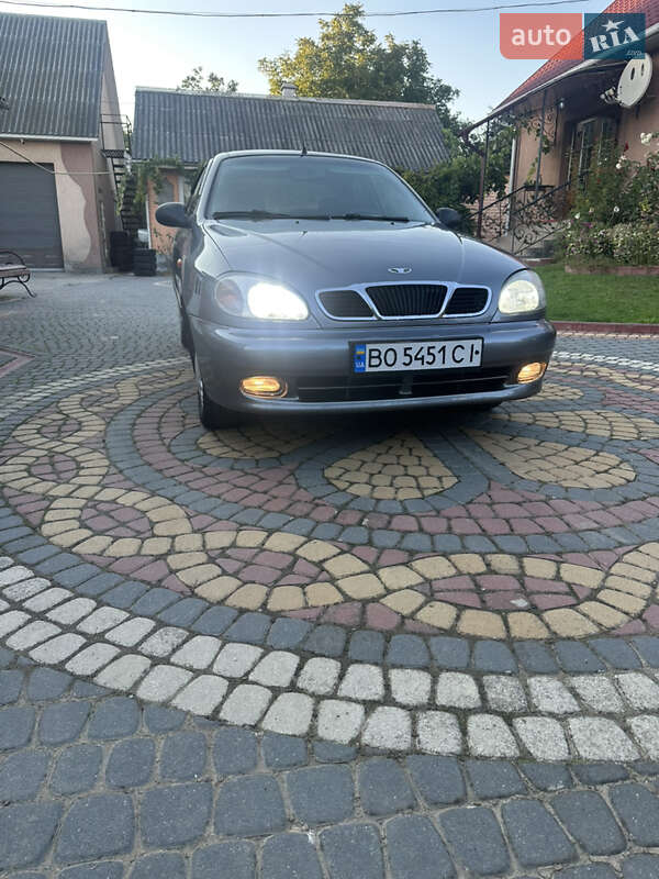 Седан Daewoo Lanos 2008 в Чернівцях