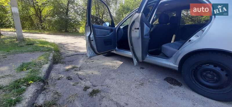 Седан Daewoo Lanos 2005 в Запорожье