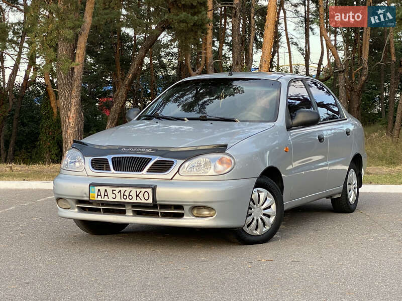 Седан Daewoo Lanos 2011 в 