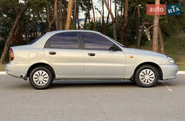 Седан Daewoo Lanos 2011 в 