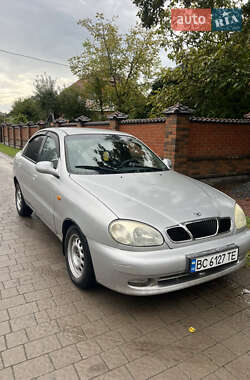 Седан Daewoo Lanos 1998 в Львове