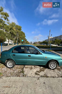 Седан Daewoo Lanos 1998 в 