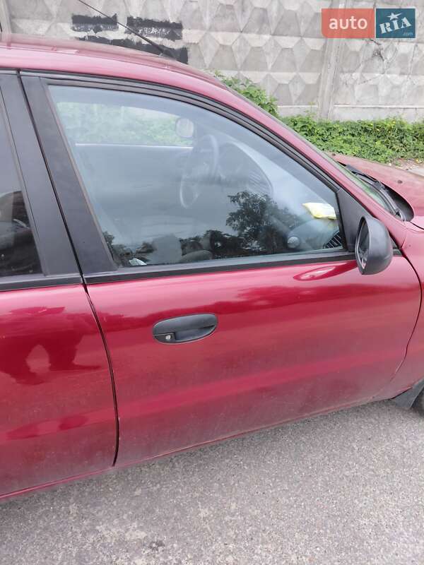 Седан Daewoo Lanos 2006 в Києві
