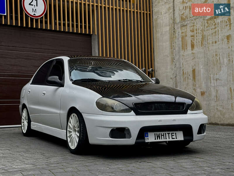 Седан Daewoo Lanos 2003 в Львові