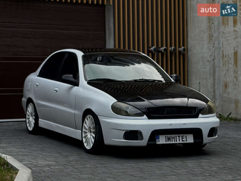 Седан Daewoo Lanos 2003 в Львові