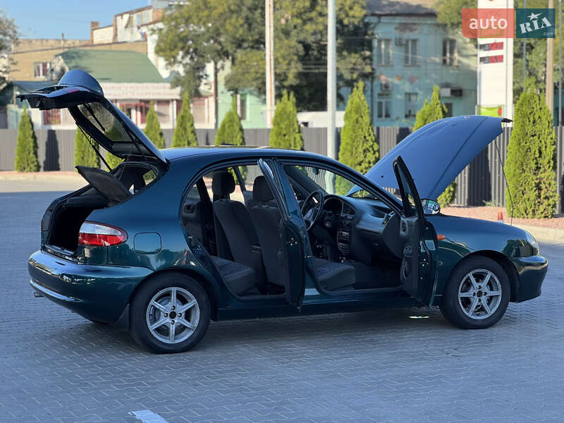 Хэтчбек Daewoo Lanos 2004 в Одессе