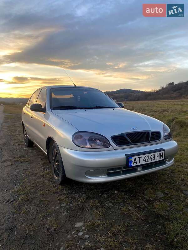 Седан Daewoo Lanos 2003 в Болехове