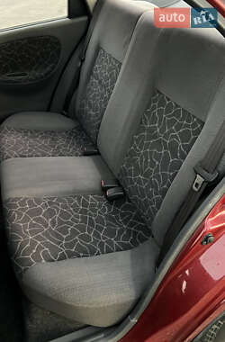 Седан Daewoo Lanos 2003 в 
