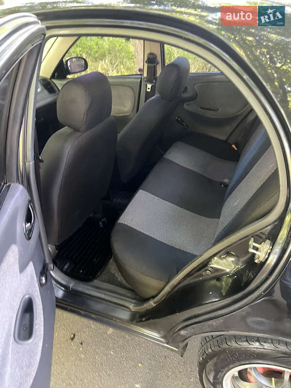 Седан Daewoo Lanos 2008 в Казатине