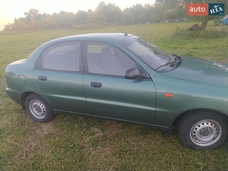 Седан Daewoo Lanos 2009 в Шостке