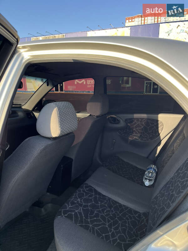 Седан Daewoo Lanos 2003 в Киеве фото 11 Седан Daewoo Lanos 2003 в Киеве