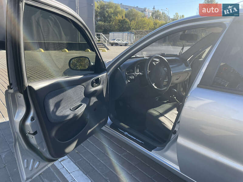 Седан Daewoo Lanos 2007 в Харькове